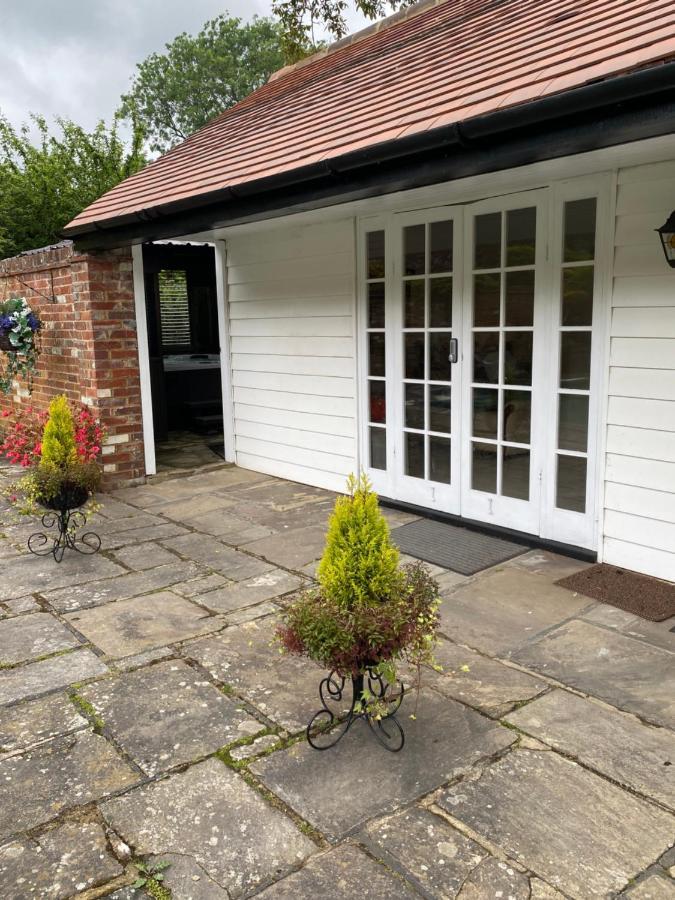 The Garth Guest Suite Studio Cottage Lingfield Luaran gambar