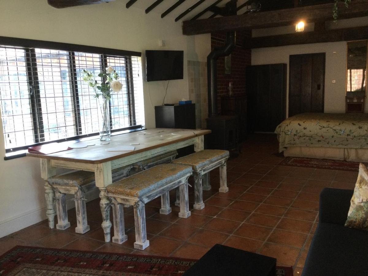 The Garth Guest Suite Studio Cottage Lingfield Luaran gambar