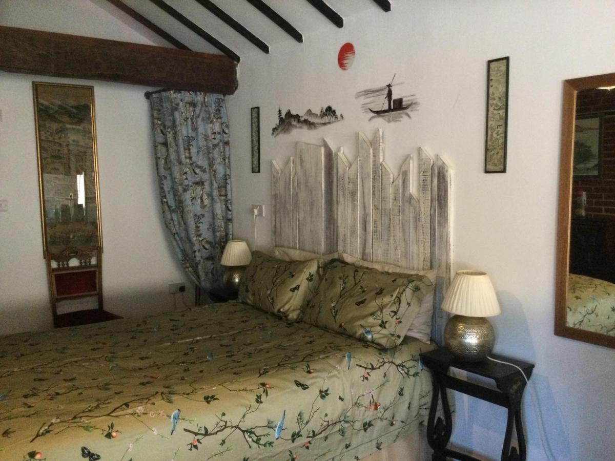 The Garth Guest Suite Studio Cottage Lingfield Luaran gambar